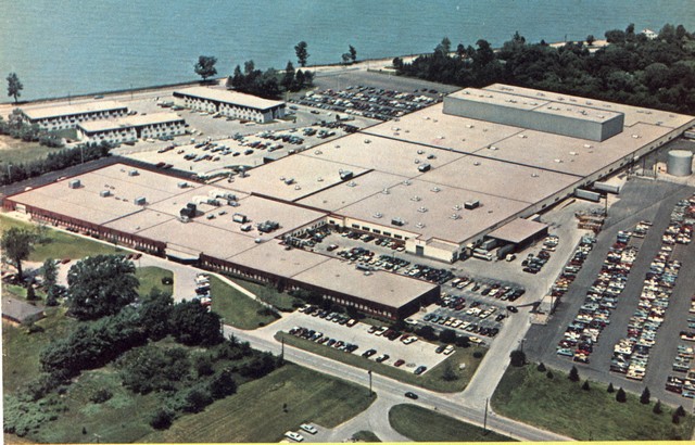 Heathkit
                    plant 1975